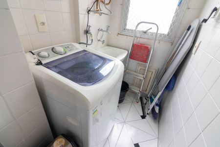 Apartamento para alugar com 70m², 2 quartos e 1 vagaÁrea de Serviço