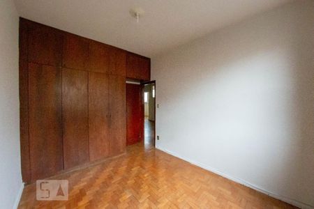 Apartamento à venda com 105m², 4 quartos e sem vagaQuarto