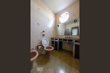 Apartamento à venda com 105m², 4 quartos e sem vagaBanheiro