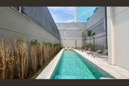 Studio à venda com 24m², 1 quarto e sem vaga Studio à venda com 24m², 1 quarto e sem vagaPiscina