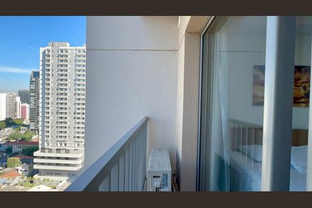Studio à venda com 24m², 1 quarto e sem vaga Studio à venda com 24m², 1 quarto e sem vagaVaranda