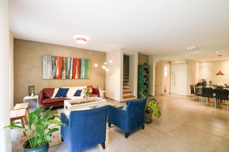 Casa à venda com 320m², 4 quartos e 3 vagasSala