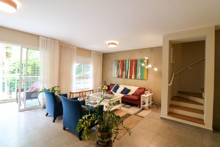 Casa à venda com 320m², 4 quartos e 3 vagasSala