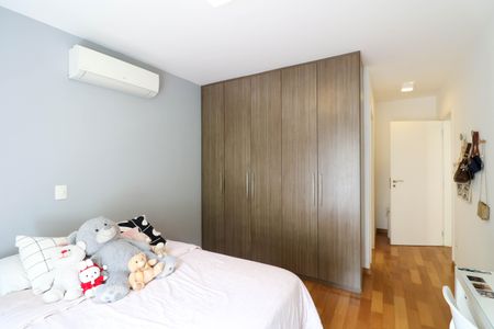 Casa à venda com 320m², 4 quartos e 3 vagasQuarto 3 Suíte