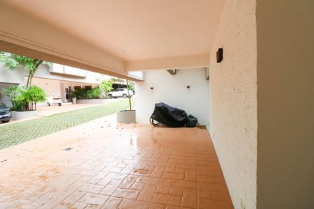 Garagem de casa à venda com 4 quartos, 320m² em Santo Amaro, São Paulo