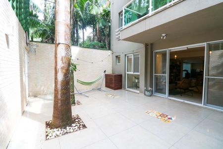 Casa à venda com 320m², 4 quartos e 3 vagasQuintal