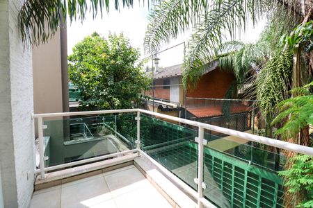 Casa à venda com 320m², 4 quartos e 3 vagasVaranda