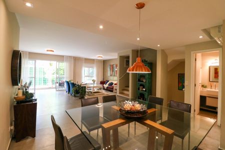 Sala de casa à venda com 4 quartos, 320m² em Santo Amaro, São Paulo