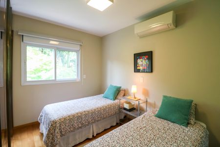 Casa à venda com 320m², 4 quartos e 3 vagasQuarto 1