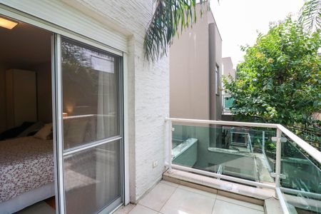 Casa à venda com 320m², 4 quartos e 3 vagasVaranda