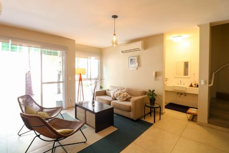 Casa à venda com 320m², 4 quartos e 3 vagasSalão de Festas