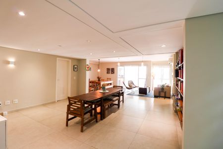 Casa à venda com 320m², 4 quartos e 3 vagasSalão de Festas