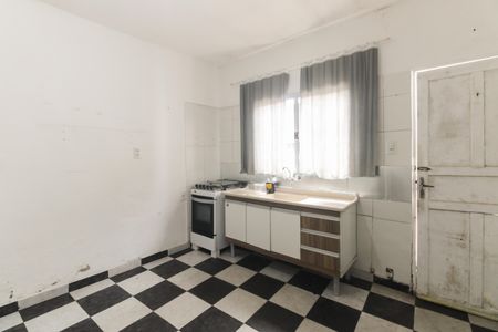 Casa à venda com 230m², 3 quartos e 2 vagasCozinha 