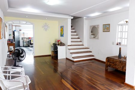 sala de casa à venda com 5 quartos, 400m² em Vila Yara, Osasco