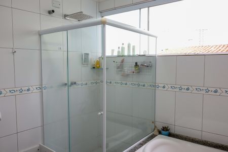 Casa à venda com 400m², 5 quartos e 8 vagas Casa à venda com 400m², 5 quartos e 8 vagasBanheiro da Suíte 3