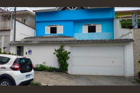 Casa à venda com 400m², 5 quartos e 8 vagas Casa à venda com 400m², 5 quartos e 8 vagasFachada