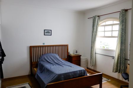 Casa à venda com 400m², 5 quartos e 8 vagas Casa à venda com 400m², 5 quartos e 8 vagasQuarto 1 - Suíte