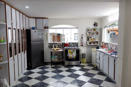 Casa à venda com 400m², 5 quartos e 8 vagas Casa à venda com 400m², 5 quartos e 8 vagasCozinha