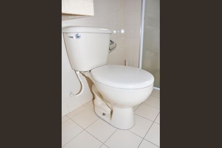 Apartamento para alugar com 50m², 2 quartos e 1 vagaDetalhe - Banheiro Social