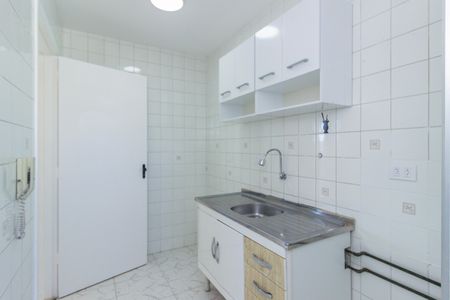 Cozinha de apartamento à venda com 2 quartos, 51m² em Vila Primavera, São Paulo