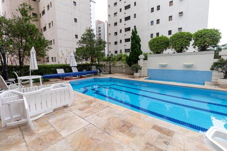Apartamento à venda com 125m², 2 quartos e 3 vagasÁrea comum - Piscina