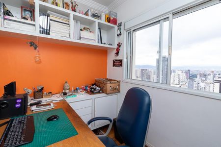 Apartamento à venda com 125m², 2 quartos e 3 vagasEscritório