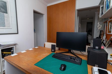 Apartamento à venda com 125m², 2 quartos e 3 vagasEscritório