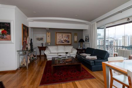 Apartamento à venda com 125m², 2 quartos e 3 vagasSala