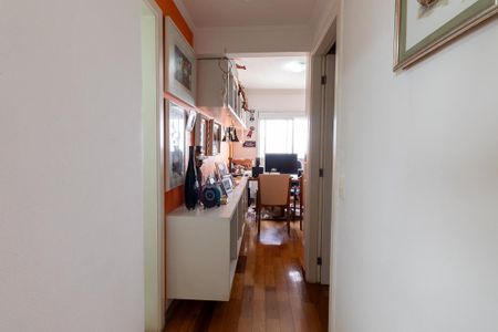 Apartamento à venda com 125m², 2 quartos e 3 vagasCorredor