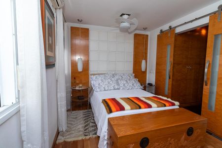 Apartamento à venda com 125m², 2 quartos e 3 vagasSuíte