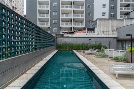 Studio à venda com 23m², 1 quarto e 1 vaga Studio à venda com 23m², 1 quarto e 1 vagaÁrea comum - Piscina