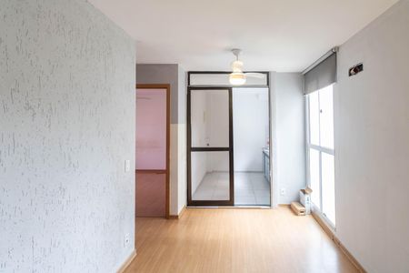 Sala de apartamento para alugar com 2 quartos, 44m² em Campo Grande, Rio de Janeiro