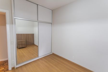 Apartamento para alugar com 130m², 4 quartos e 1 vaga Apartamento para alugar com 130m², 4 quartos e 1 vagaQuarto 2