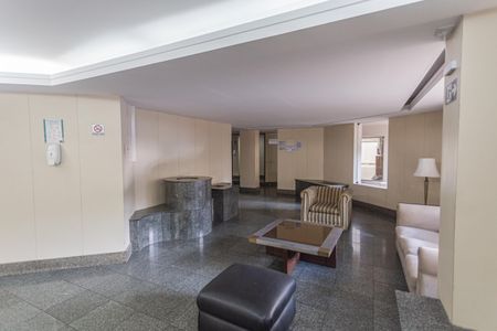 Apartamento para alugar com 130m², 4 quartos e 1 vaga Apartamento para alugar com 130m², 4 quartos e 1 vagaHall de entrada