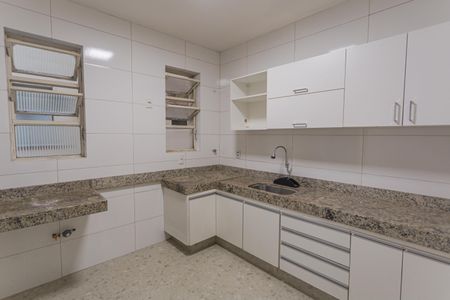 Apartamento para alugar com 130m², 4 quartos e 1 vaga Apartamento para alugar com 130m², 4 quartos e 1 vagaCozinha