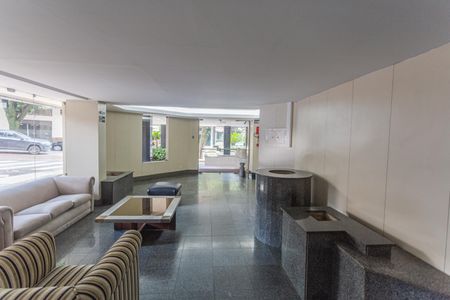 Apartamento para alugar com 130m², 4 quartos e 1 vaga Apartamento para alugar com 130m², 4 quartos e 1 vagaHall de entrada