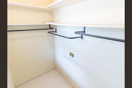Casa para alugar com 164m², 3 quartos e sem vaga Casa para alugar com 164m², 3 quartos e sem vagaSuíte - Closet