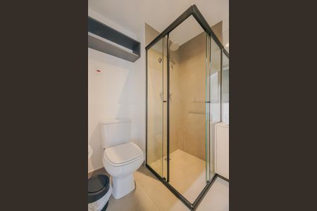 Banheiro de kitnet/studio para alugar com 1 quarto, 21m² em Jardim Paulista, São Paulo