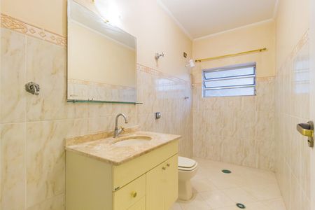 Casa para alugar com 138m², 2 quartos e sem vaga Casa para alugar com 138m², 2 quartos e sem vagaBanheiro