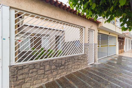 Casa para alugar com 138m², 2 quartos e sem vaga Casa para alugar com 138m², 2 quartos e sem vagaFachada