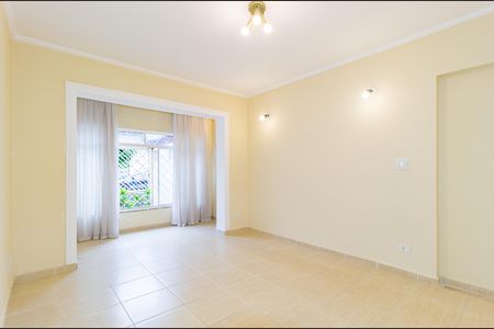 Casa para alugar com 138m², 2 quartos e sem vaga Casa para alugar com 138m², 2 quartos e sem vagaSala