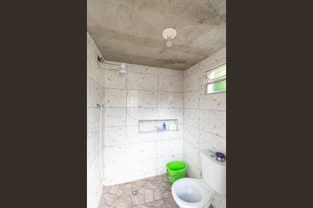 Casa à venda com 100m², 2 quartos e 1 vagaSalão - Banheiro