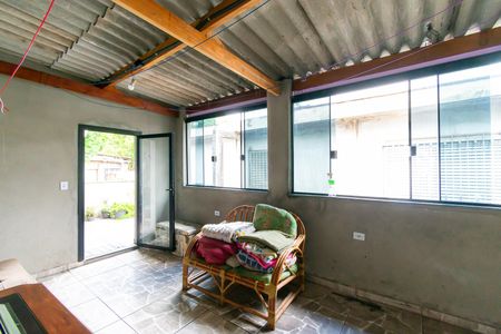 Casa à venda com 100m², 2 quartos e 1 vagaSalão 