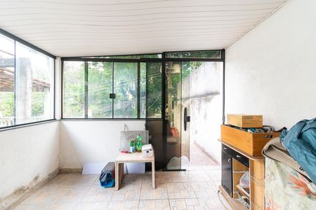 Casa à venda com 100m², 2 quartos e 1 vagaSalão 