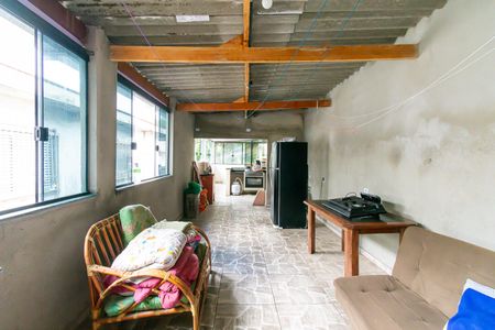 Casa à venda com 100m², 2 quartos e 1 vagaSalão 