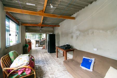 Casa à venda com 100m², 2 quartos e 1 vagaSalão 