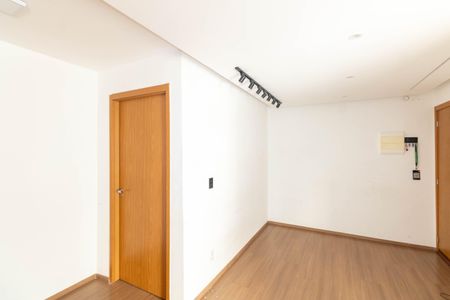Sala de apartamento para alugar com 2 quartos, 45m² em Inhoaíba, Rio de Janeiro