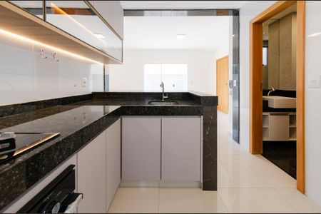 Apartamento à venda com 163m², 2 quartos e 2 vagasCozinha