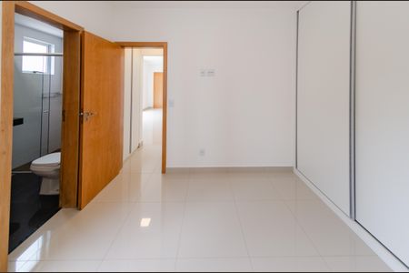 Apartamento à venda com 163m², 2 quartos e 2 vagasSuíte 1