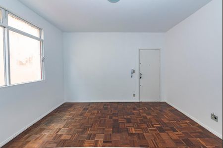 Sala de apartamento para alugar com 2 quartos, 68m² em Coração Eucarístico, Belo Horizonte